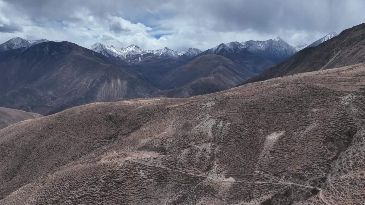 澜沧江峡谷航拍景色