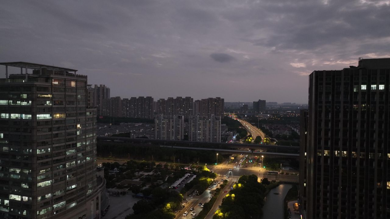 4K航拍昆山城市建筑夜景风光 2
