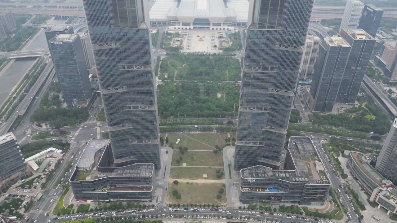 河南郑州绿地双子塔航拍