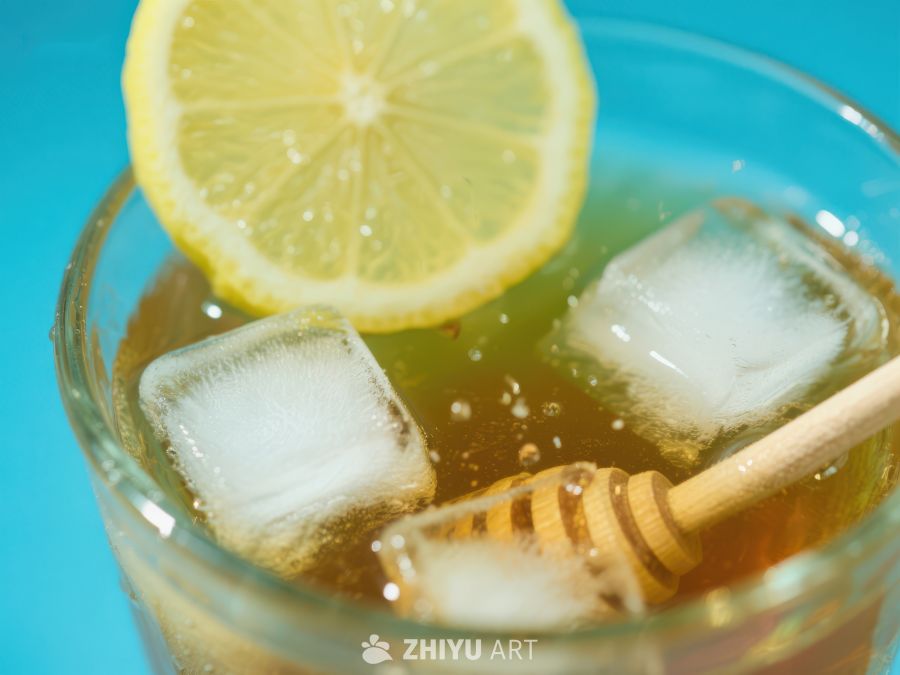 冰镇柠檬蜂蜜水