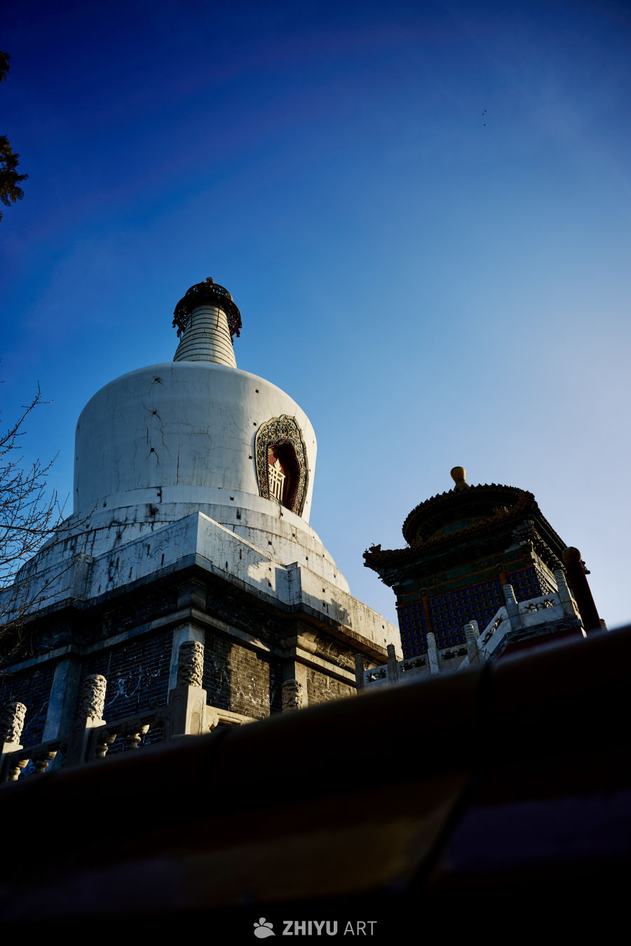 北京白塔与古建筑