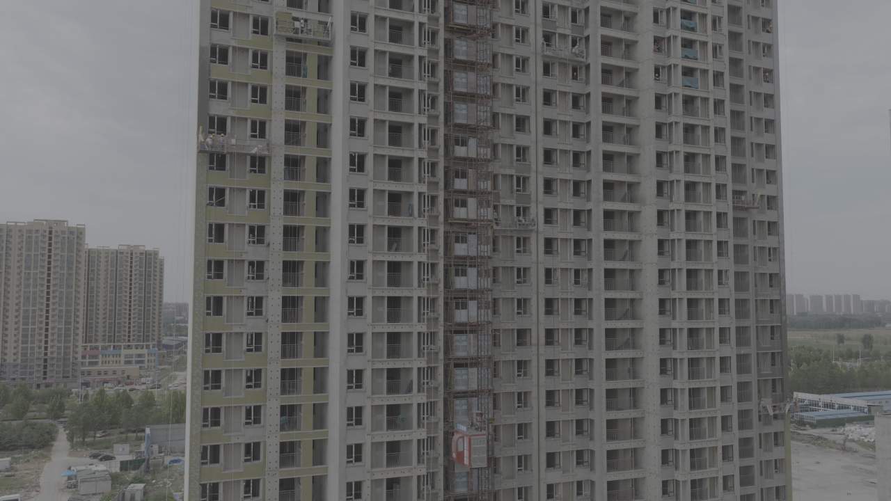 城市高楼施工景象