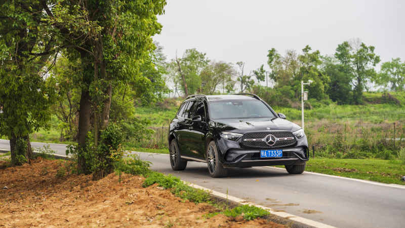 奔驰GLC300L 11