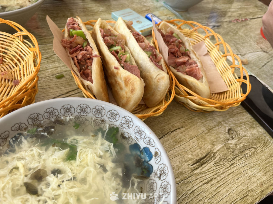 户外美食拼盘