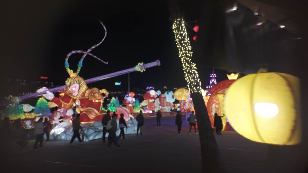 大圣悟空花灯