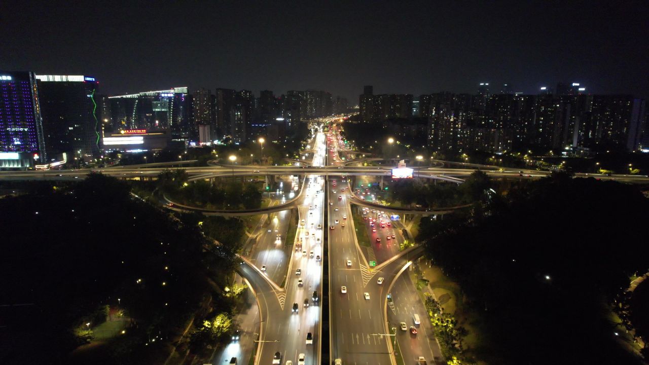 成都天府大道天府立交桥夜景交通