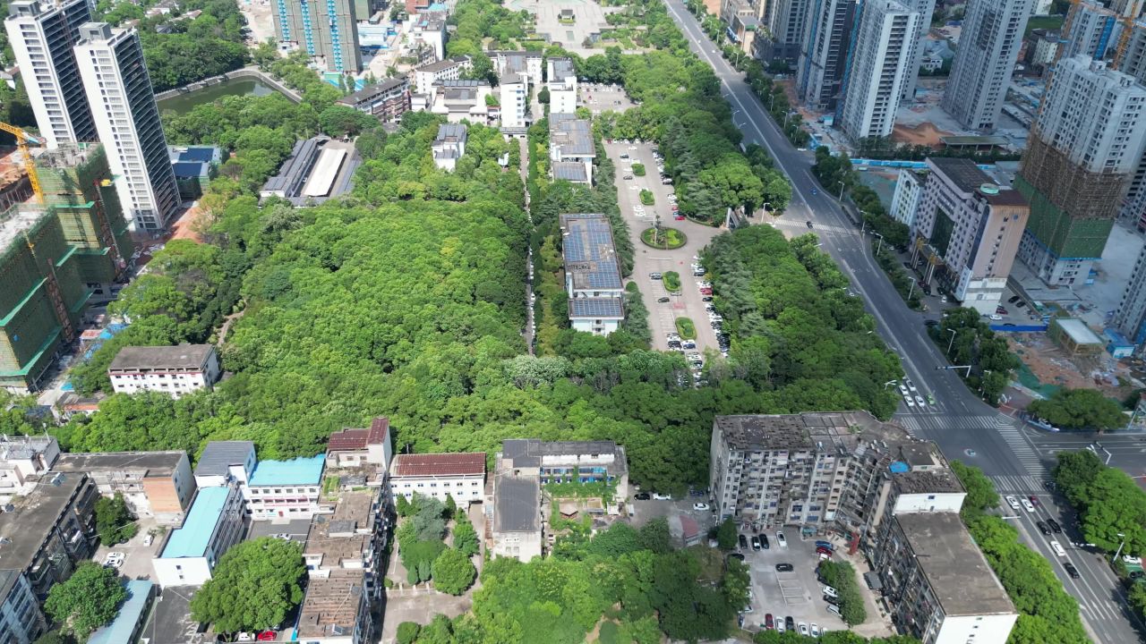 航拍江西新余市政府