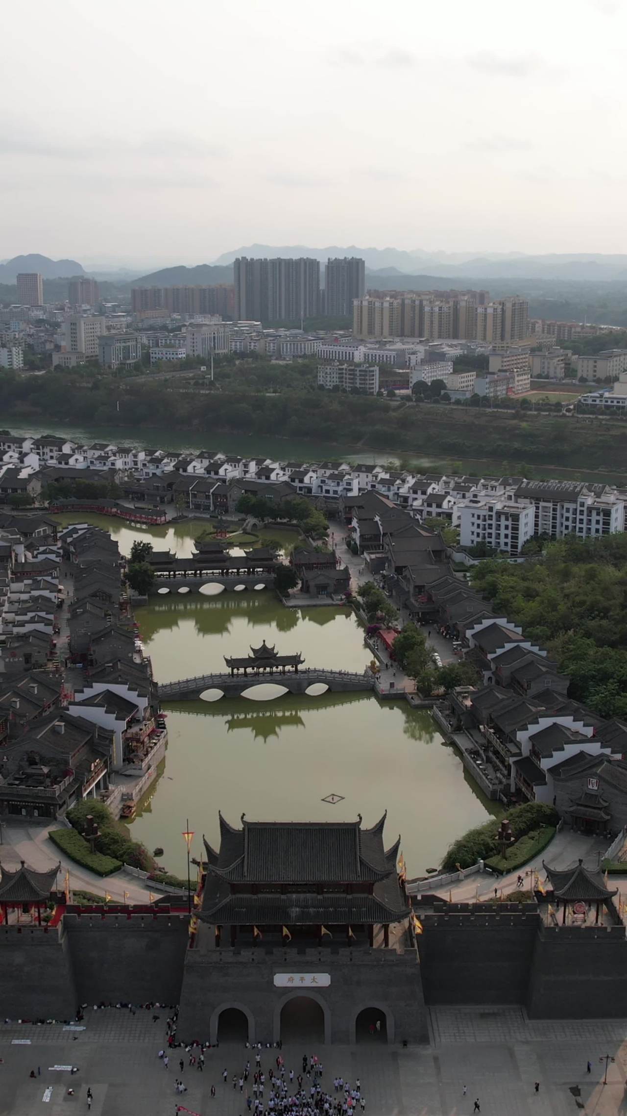 古城与现代城市的交融