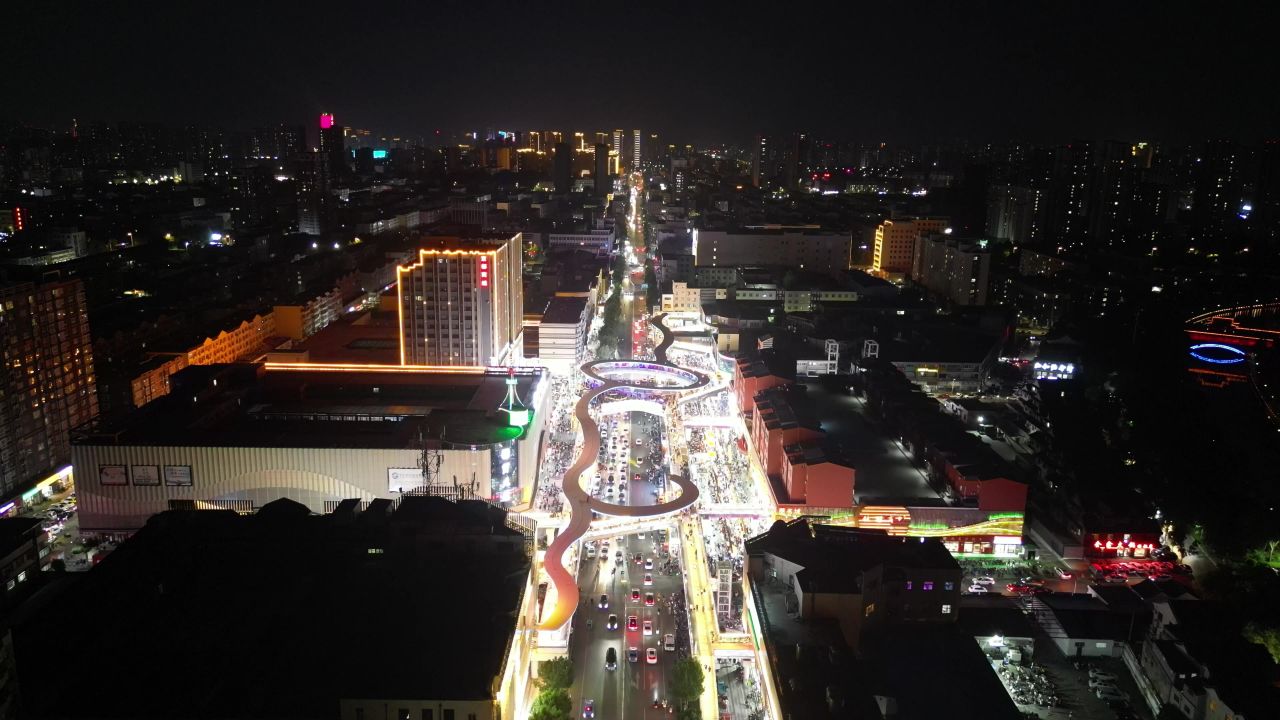  航拍山东聊城利民路铁塔天桥夜景