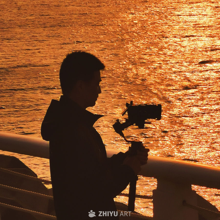 创作者和夕阳