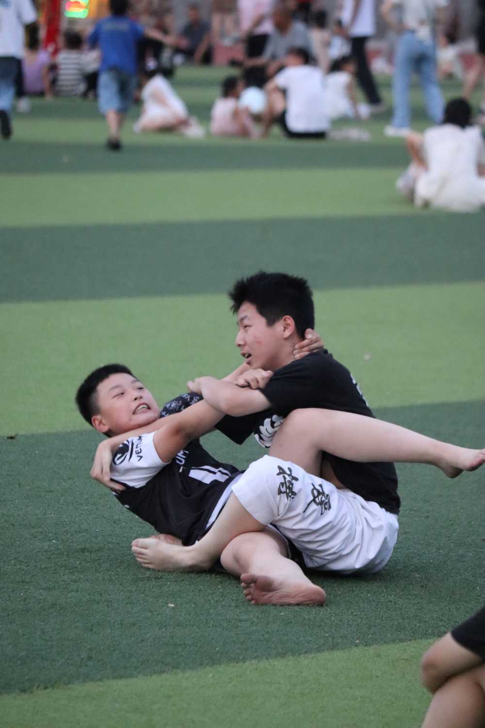 《少年宫》