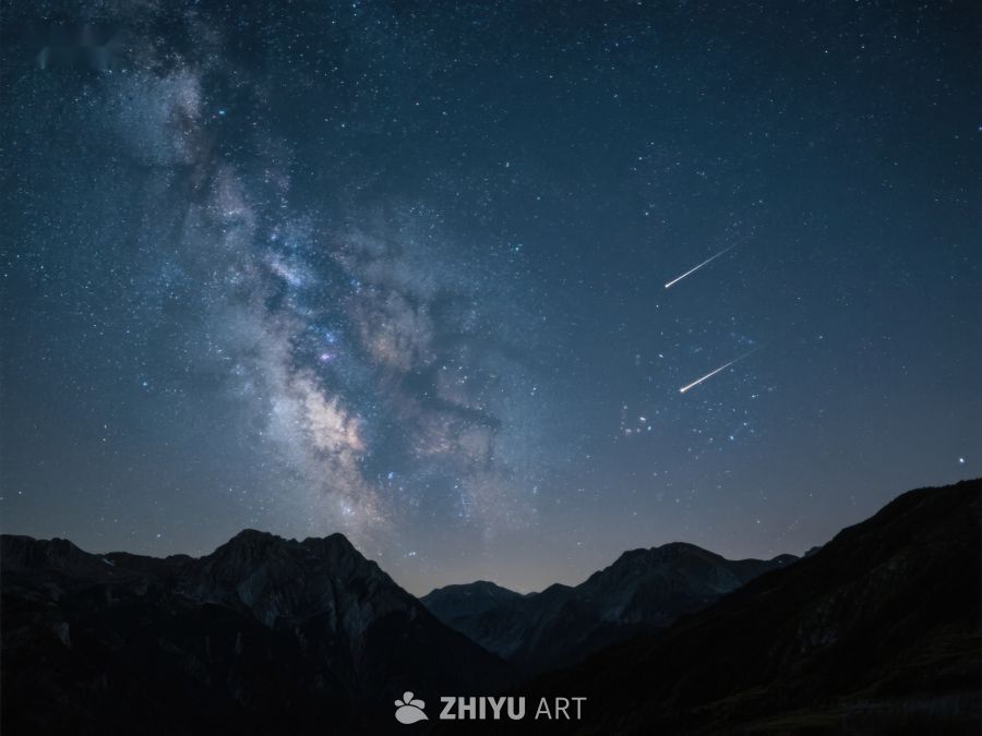 夜空银河与流星划过山峦 453