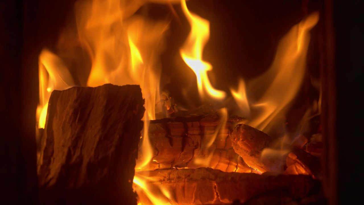 燃烧的木柴炭火 26