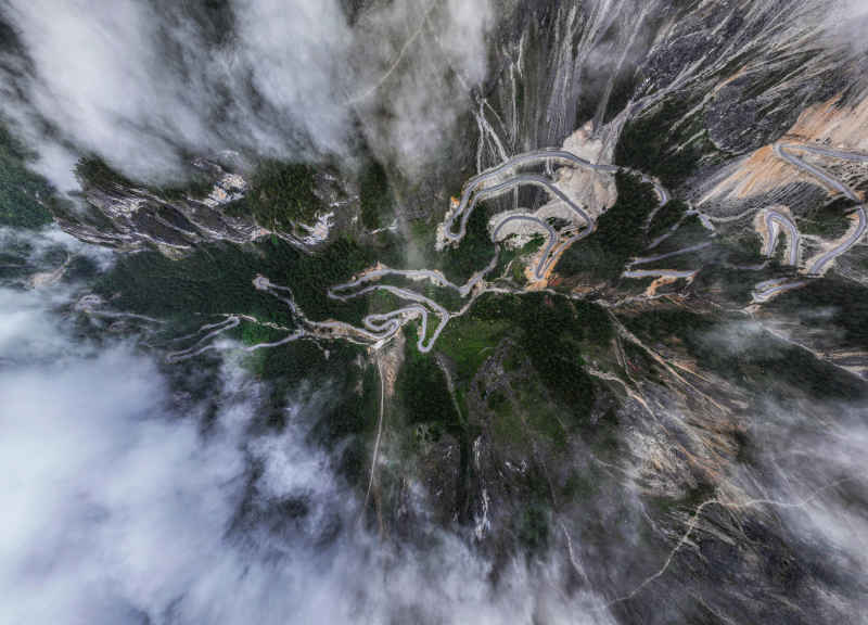 《天路》