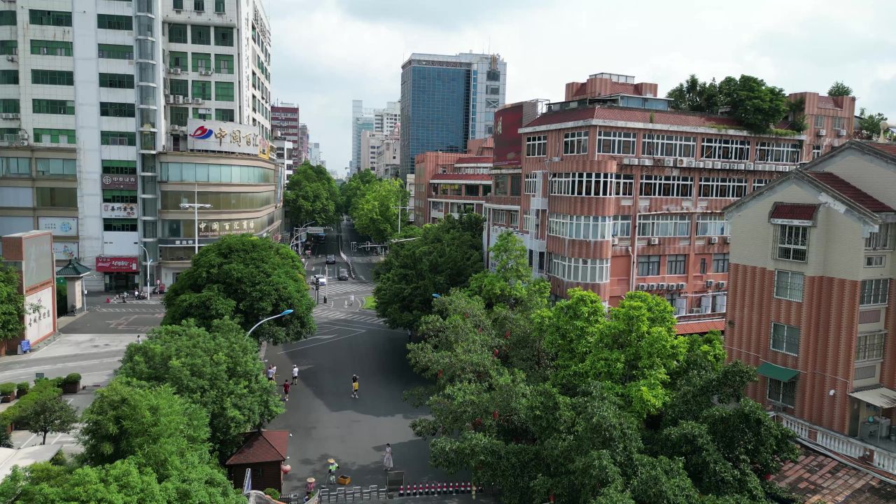 航拍福建漳州城市风光