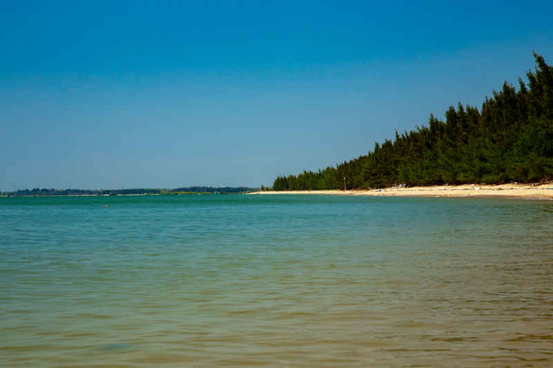 小岛海岸