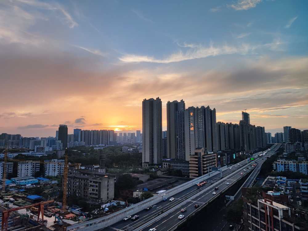 夕阳下的成都