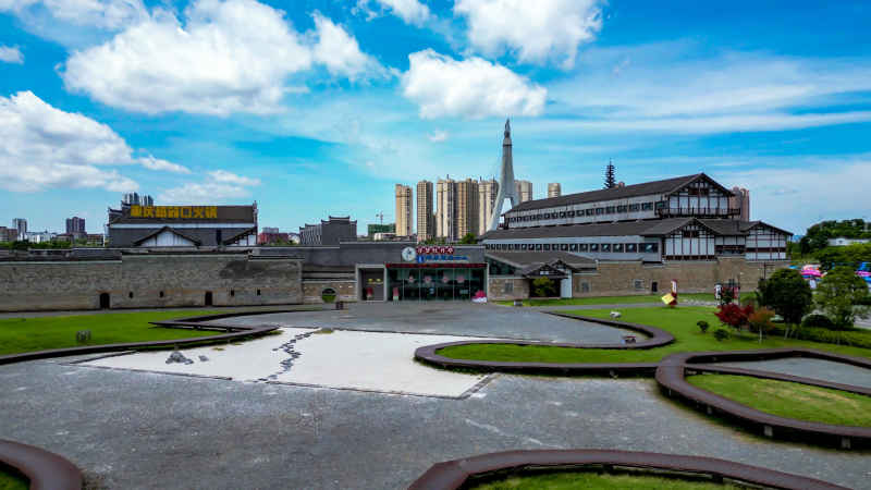 江西吉安城市风光旅游景区航拍图