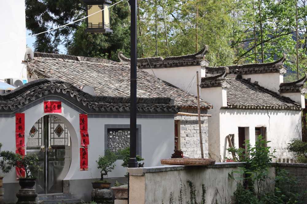 黟县塔川宁静的小农院