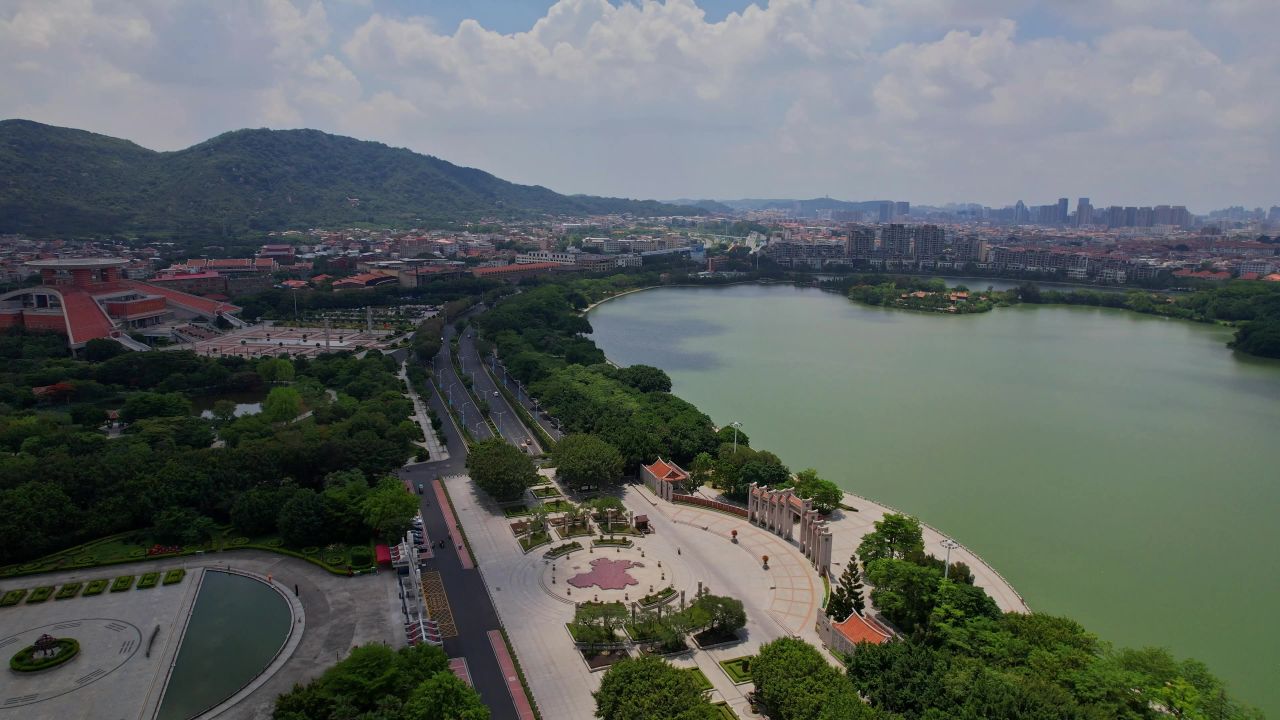 航拍泉州西湖公园