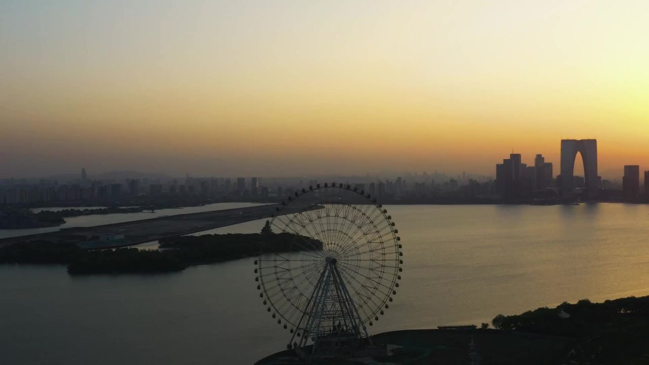 高清航拍苏州金鸡湖日落