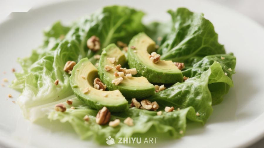 牛油果生菜沙拉配坚果