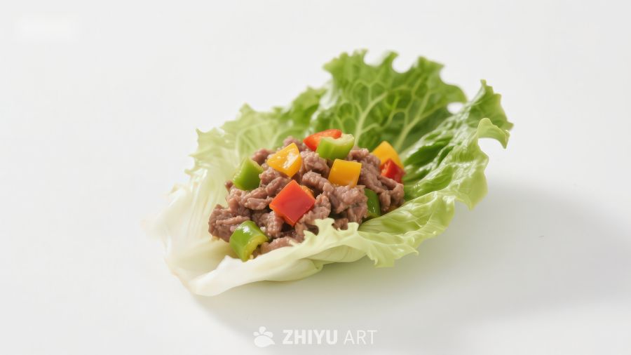 生菜包裹牛肉蔬菜卷