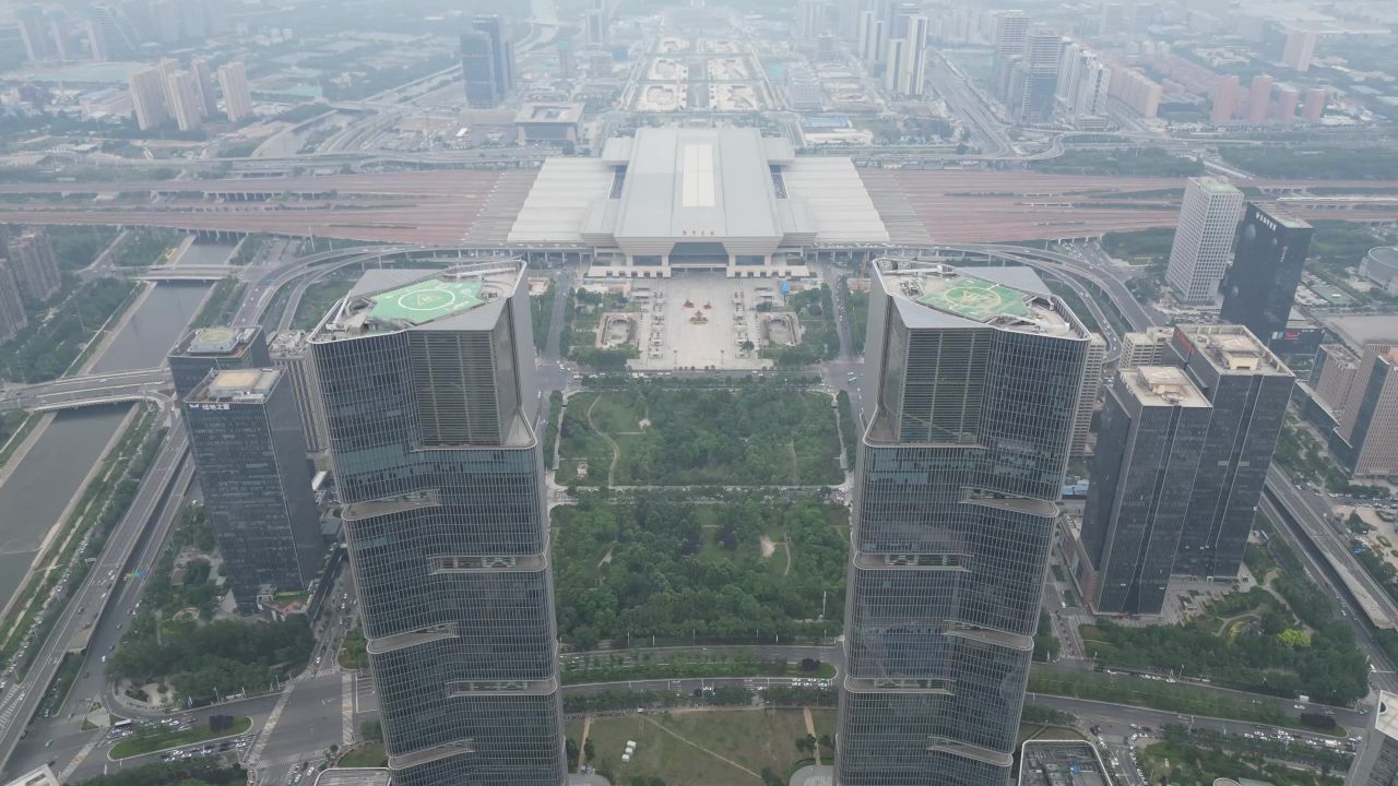河南郑州绿地双子塔航拍