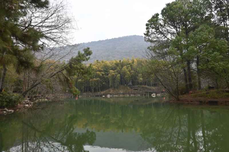 石湖