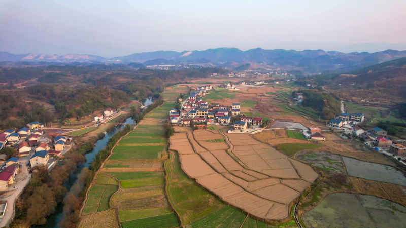 山川丘陵农田农业种植航拍图 