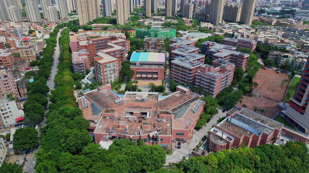 航拍厦门英才学校景观 4