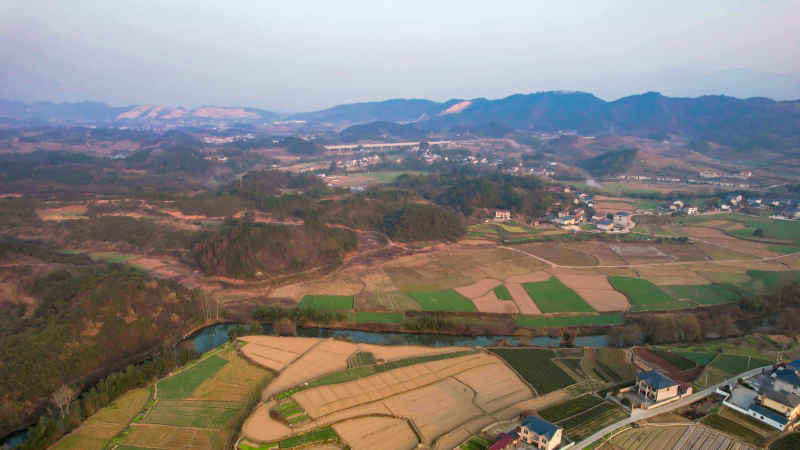 山川丘陵农田农业种植航拍图 