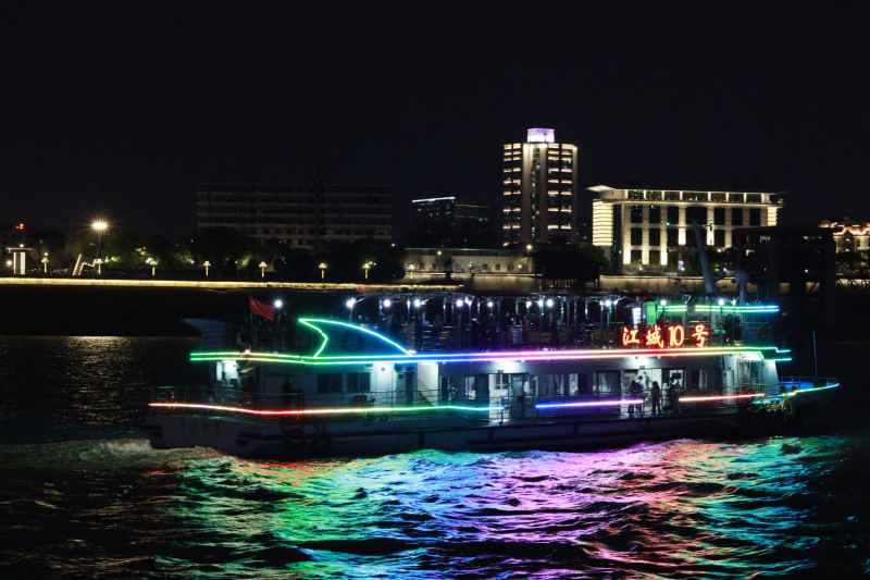 武汉 18