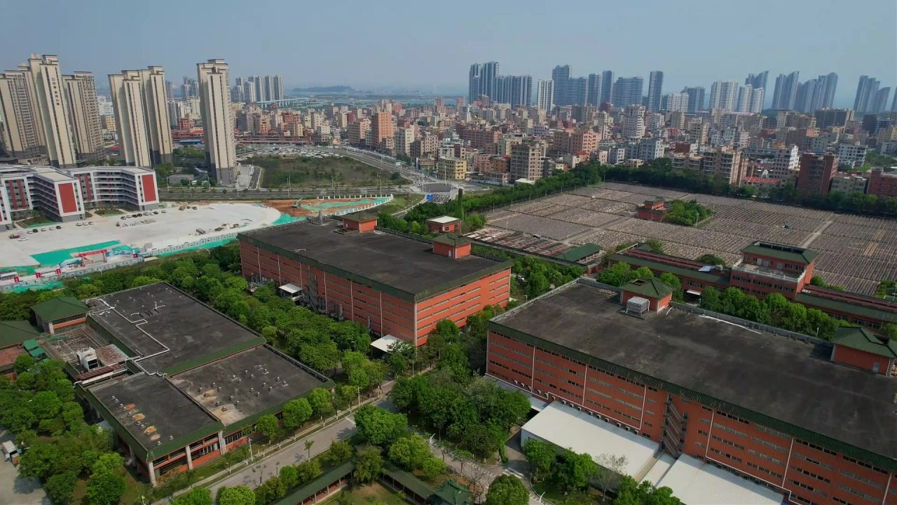 航拍厦门古龙酱文化园