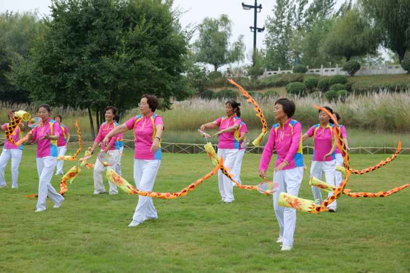 喜迎国庆 国庆 五星红旗迎风飘扬 人与自然 31