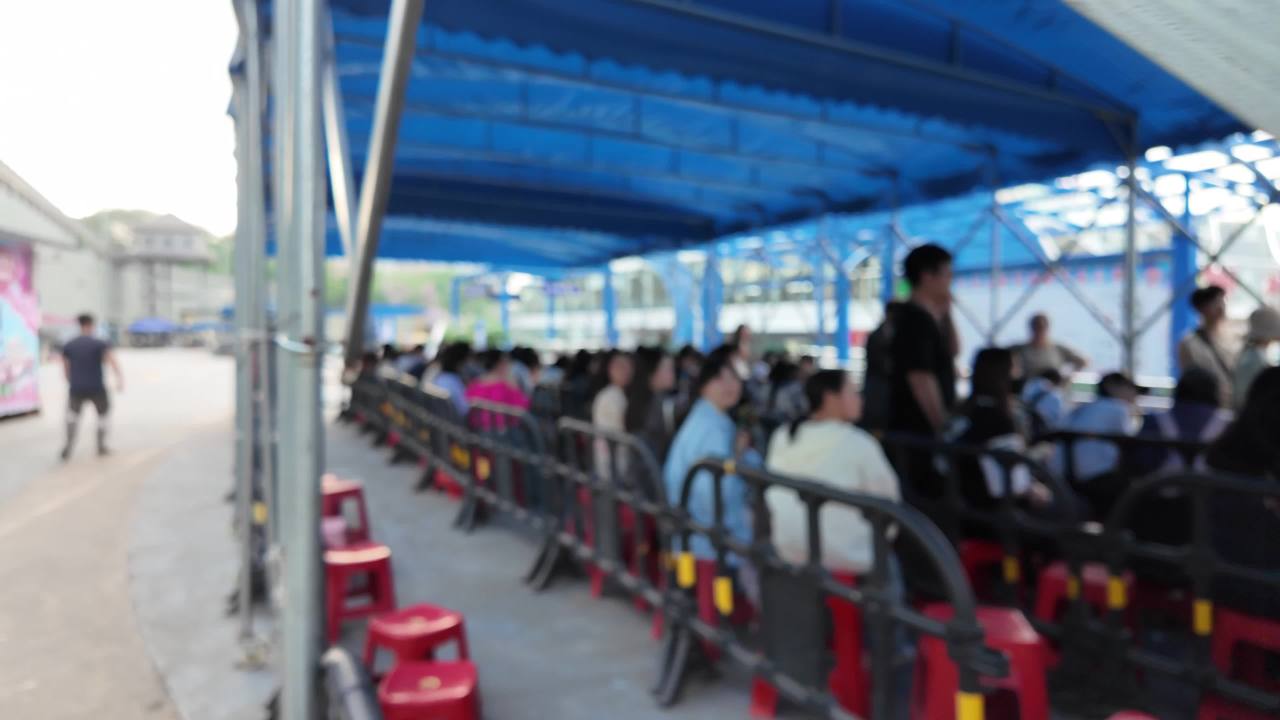 游船 4
