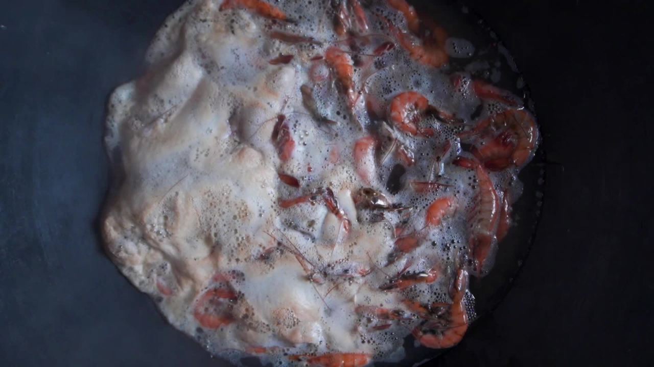 沸腾的虾