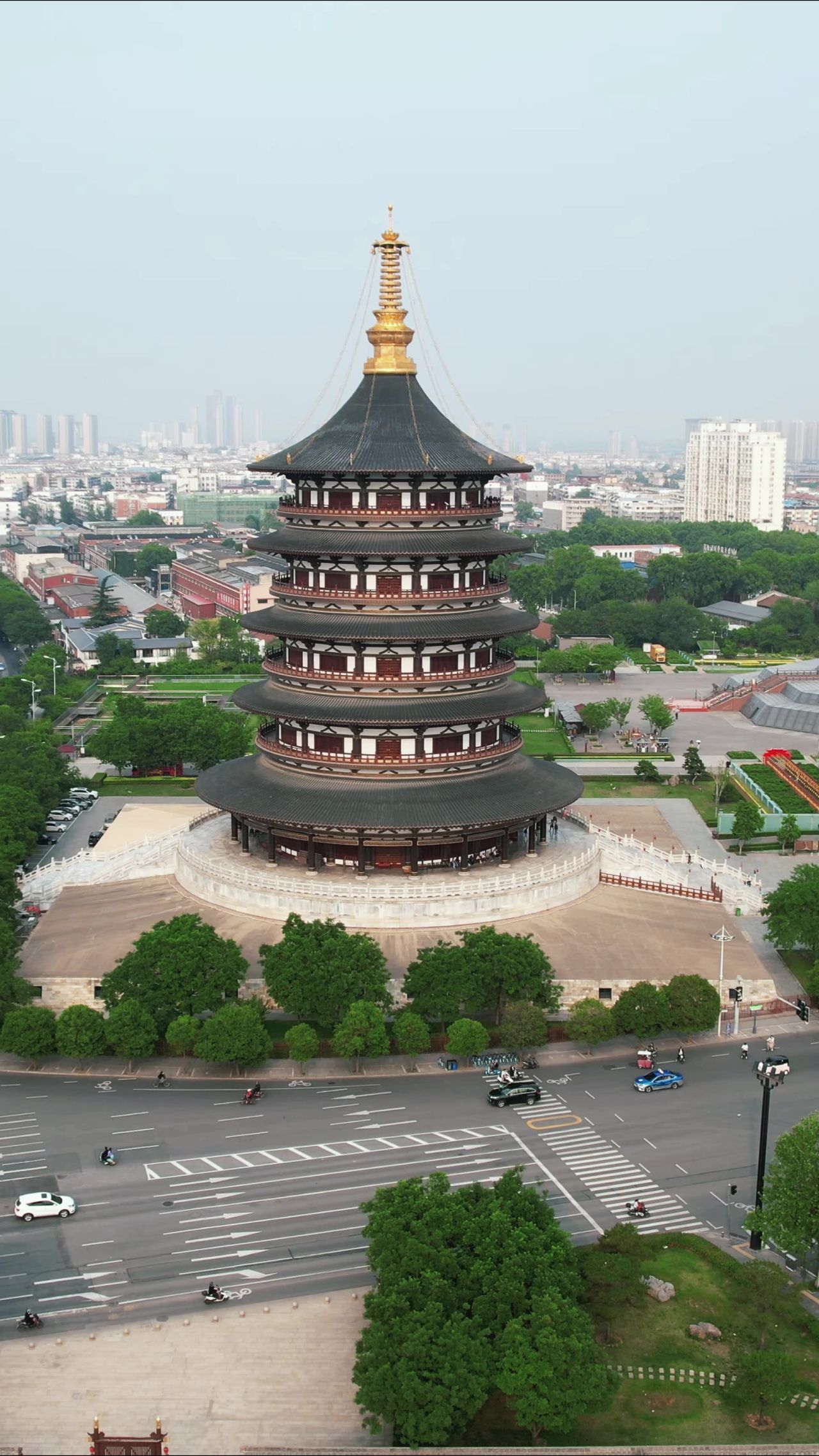 河南洛阳历史文化古建筑竖屏航拍 