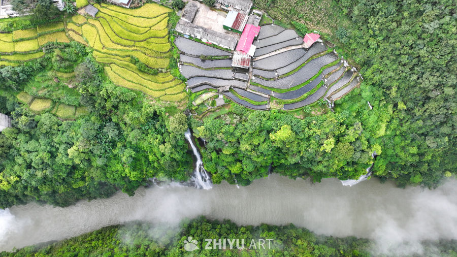 航拍山间峡谷瀑布  瀑布水流 6