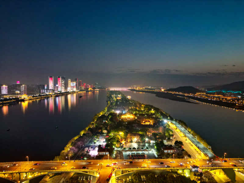 湖南长沙城市建筑高楼交通航拍摄影图