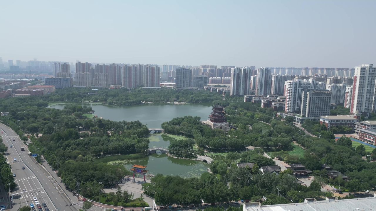 航拍山东济宁南池景区