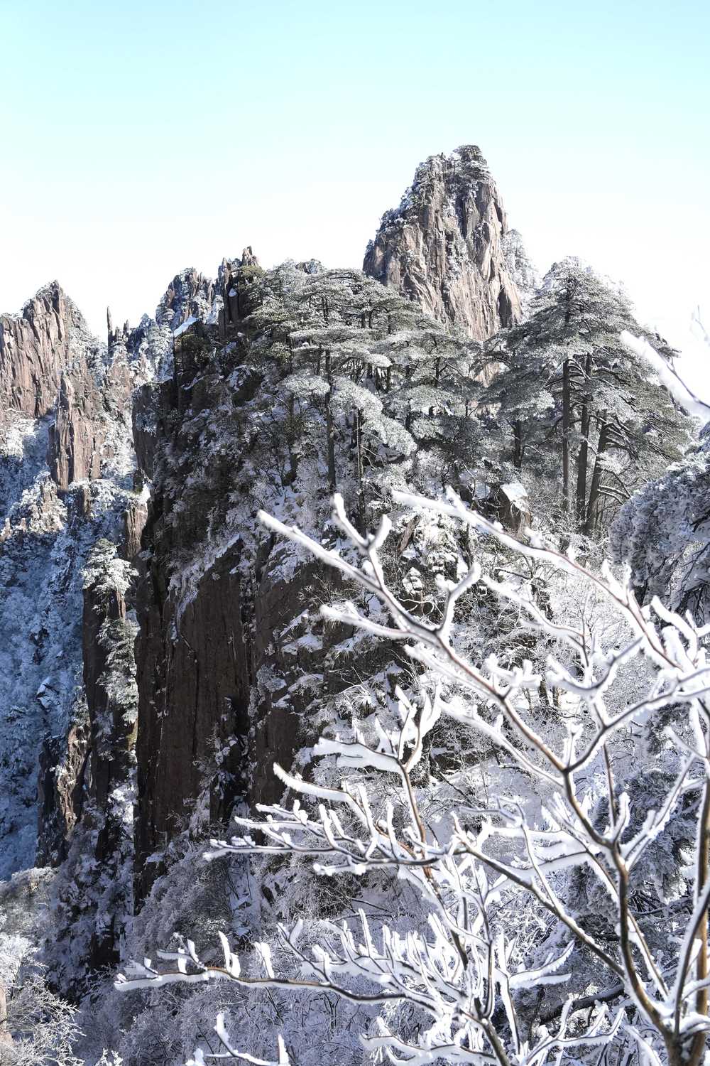 雪落黄山，雾凇云海——山篇