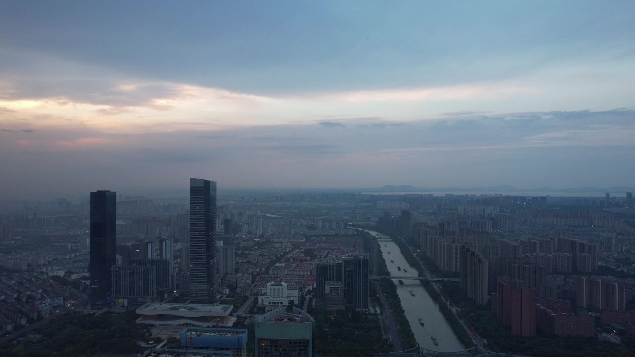 江苏无锡城市风光清晨日出彩霞迷雾航拍 