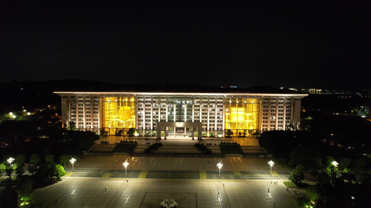 福建泉州市政府市民广场夜景灯光航拍 