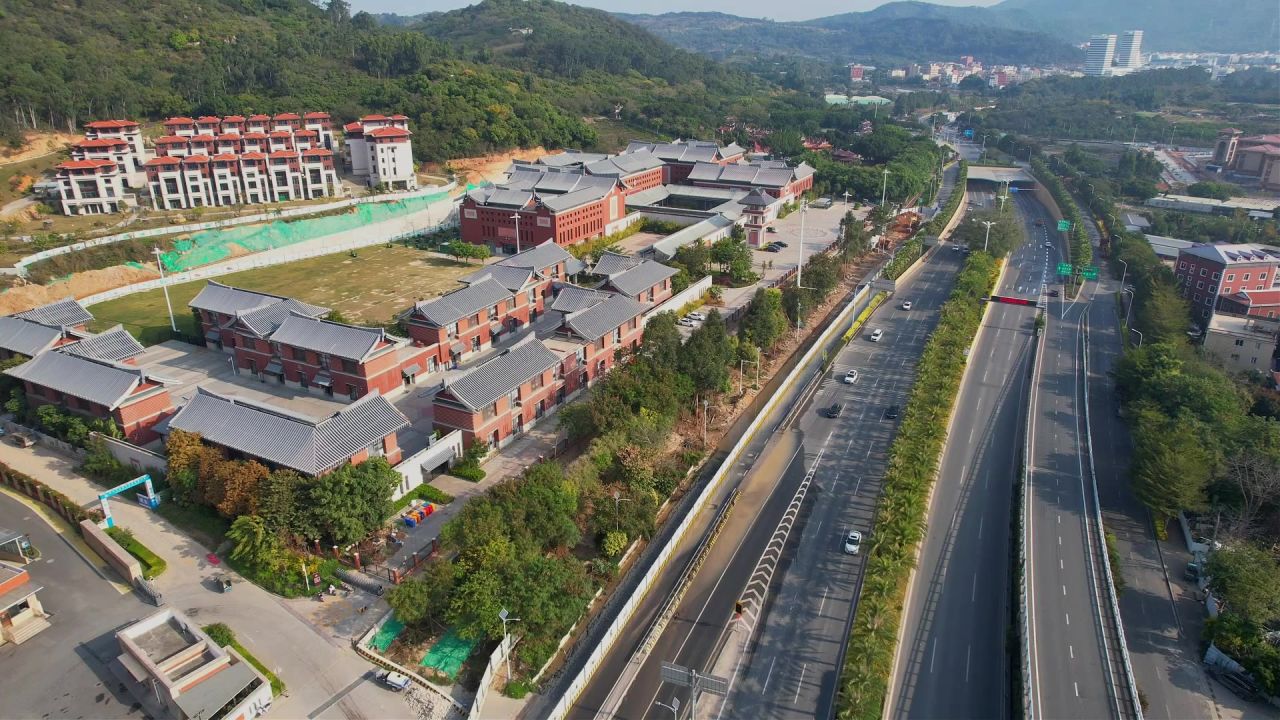航拍厦门沧江会展中心