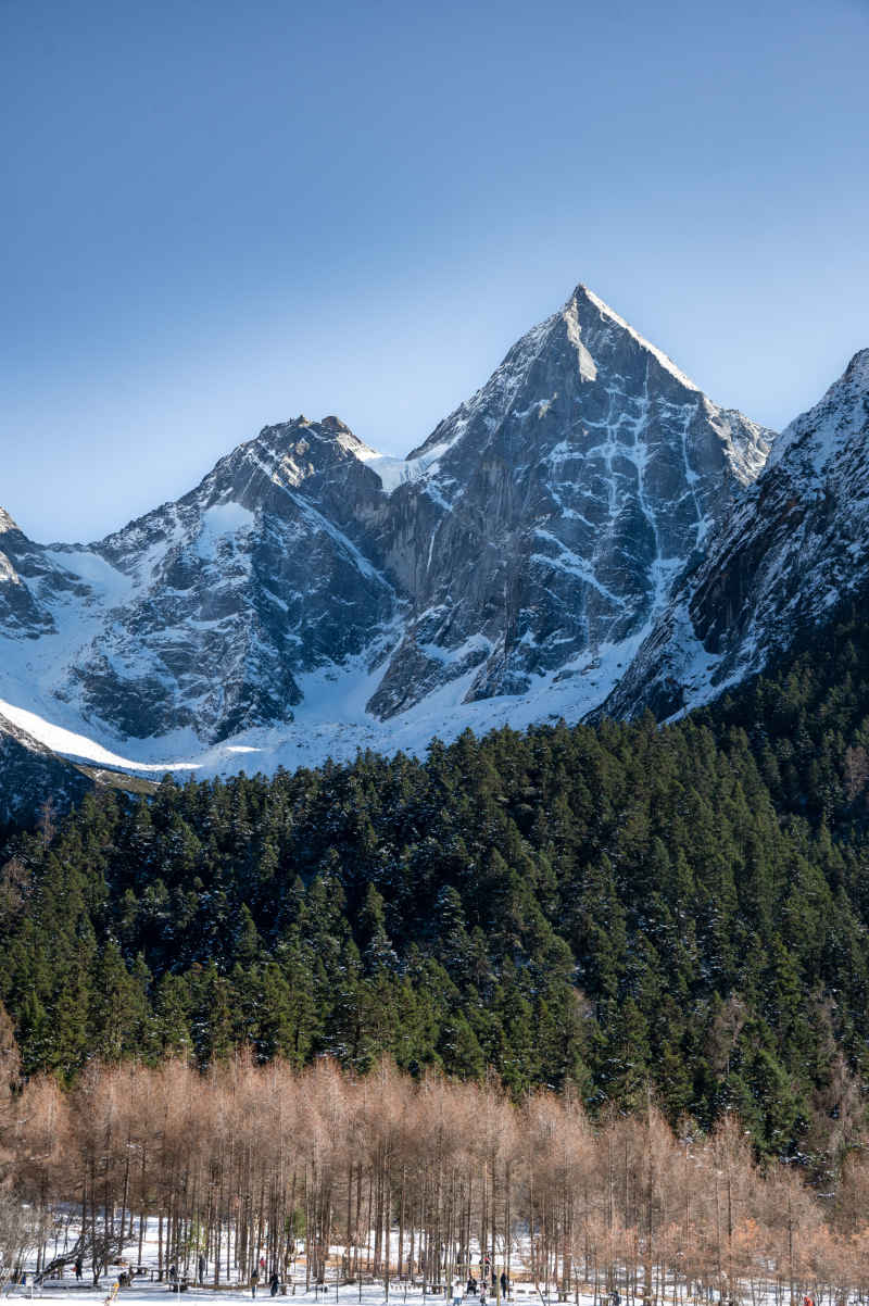 毕棚沟雪山