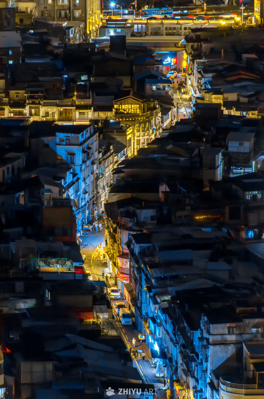 夜幕下的城市街景