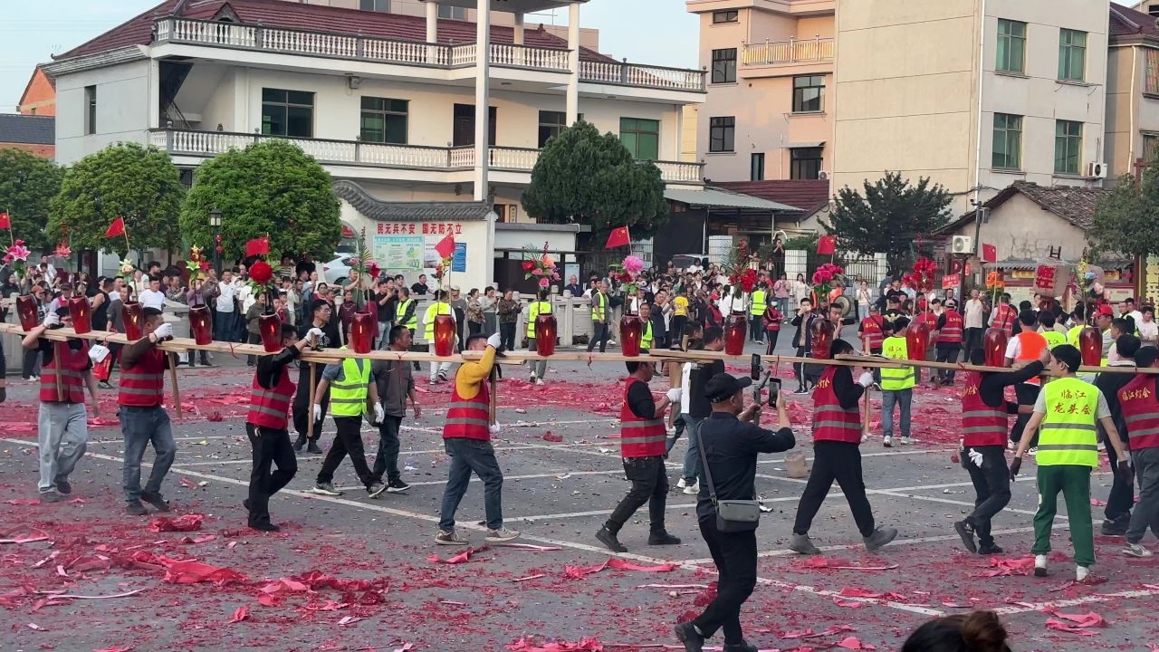 迎龙灯