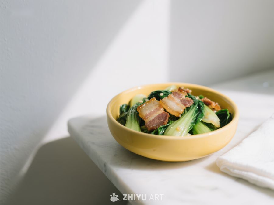 青菜培根炒菜，黄色碗中盛放 674
