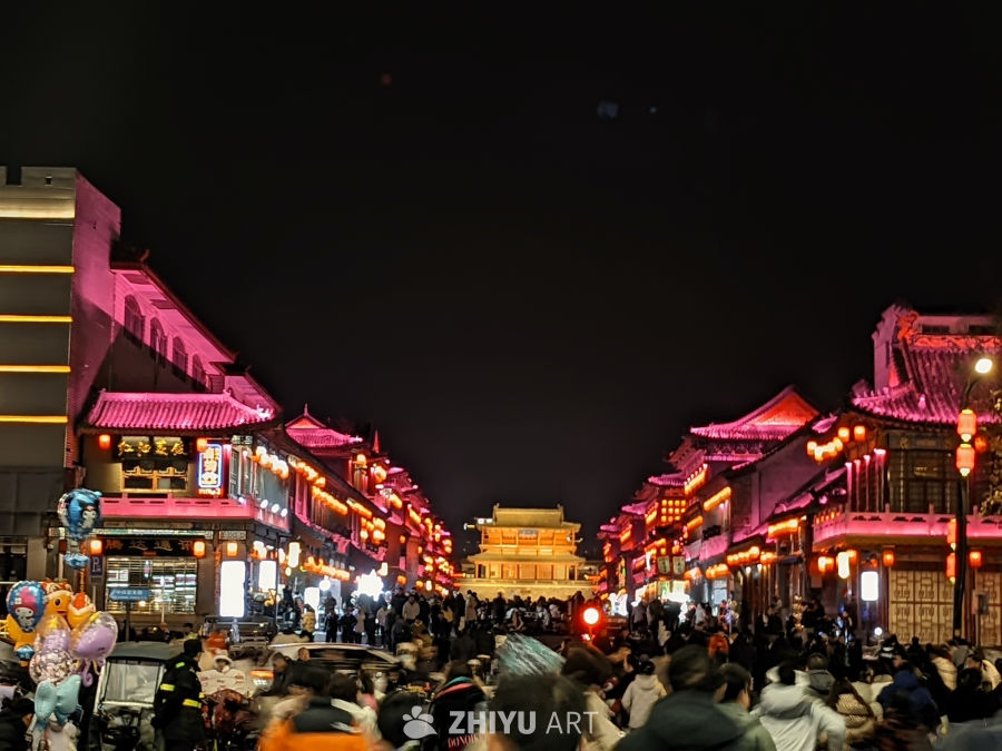 夜幕下的古街
